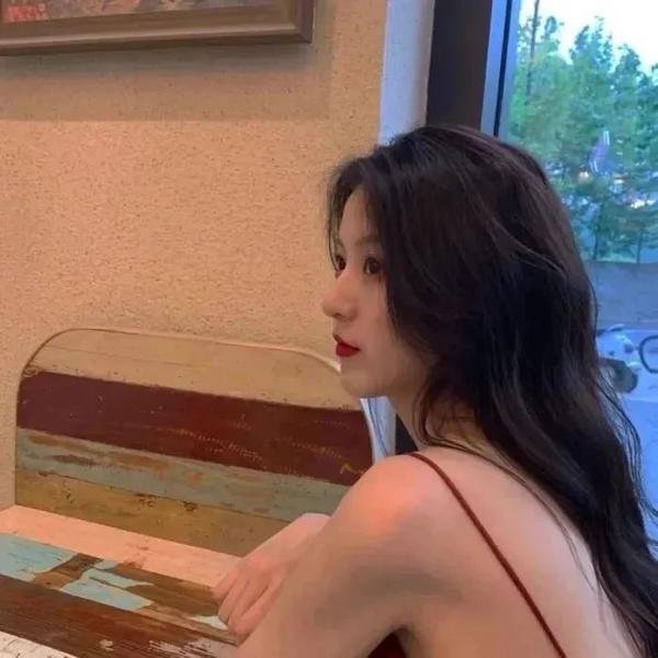 作为替身的她
