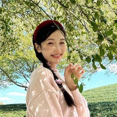 只在那里发光